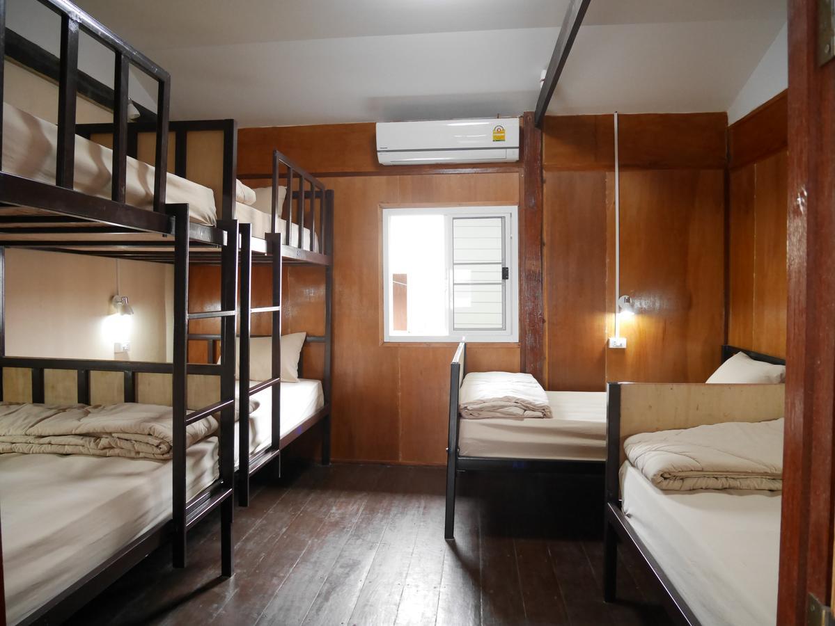 At Pier Hostel Lanta Ko Lanta Kültér fotó