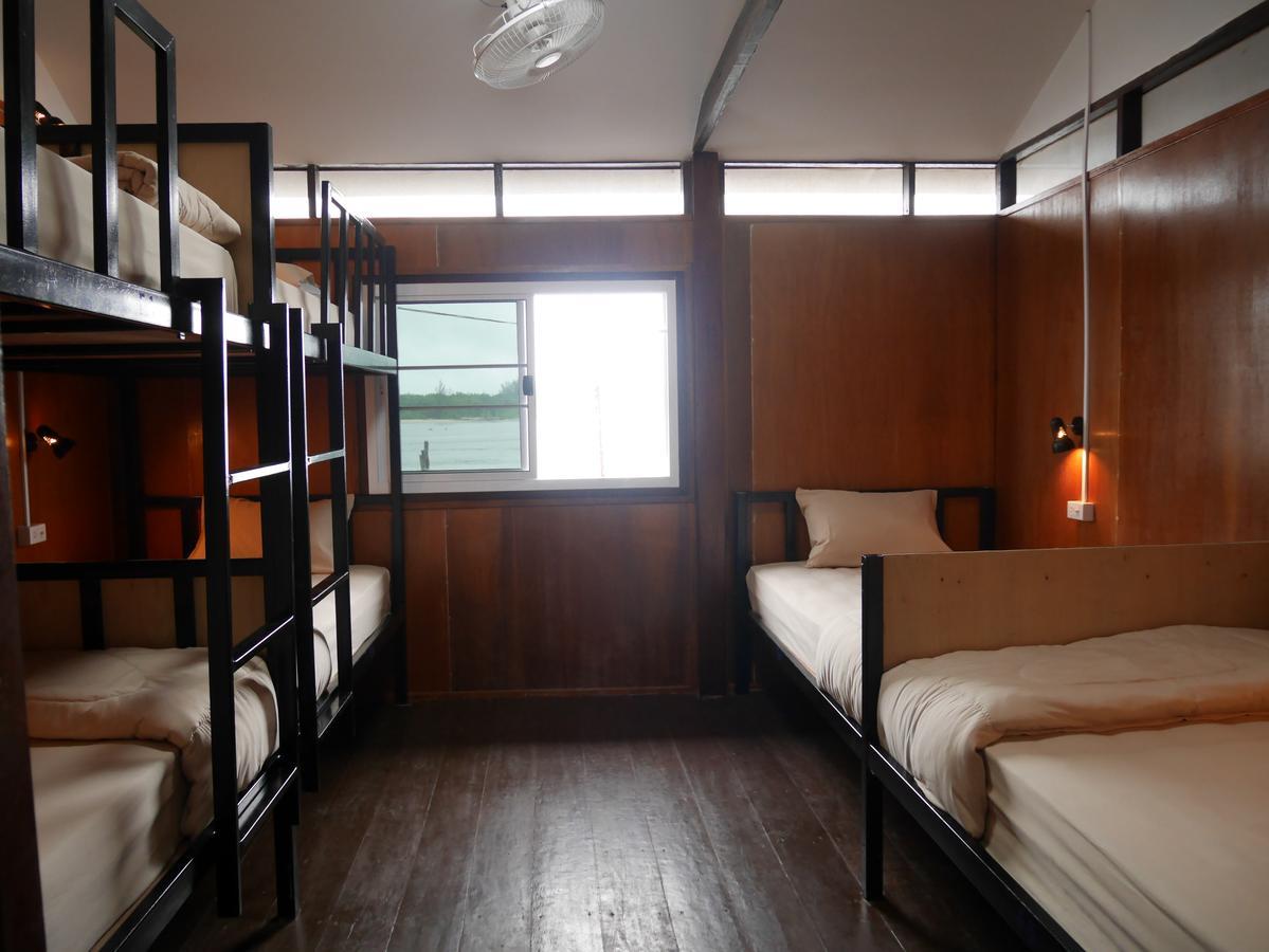 At Pier Hostel Lanta Ko Lanta Kültér fotó