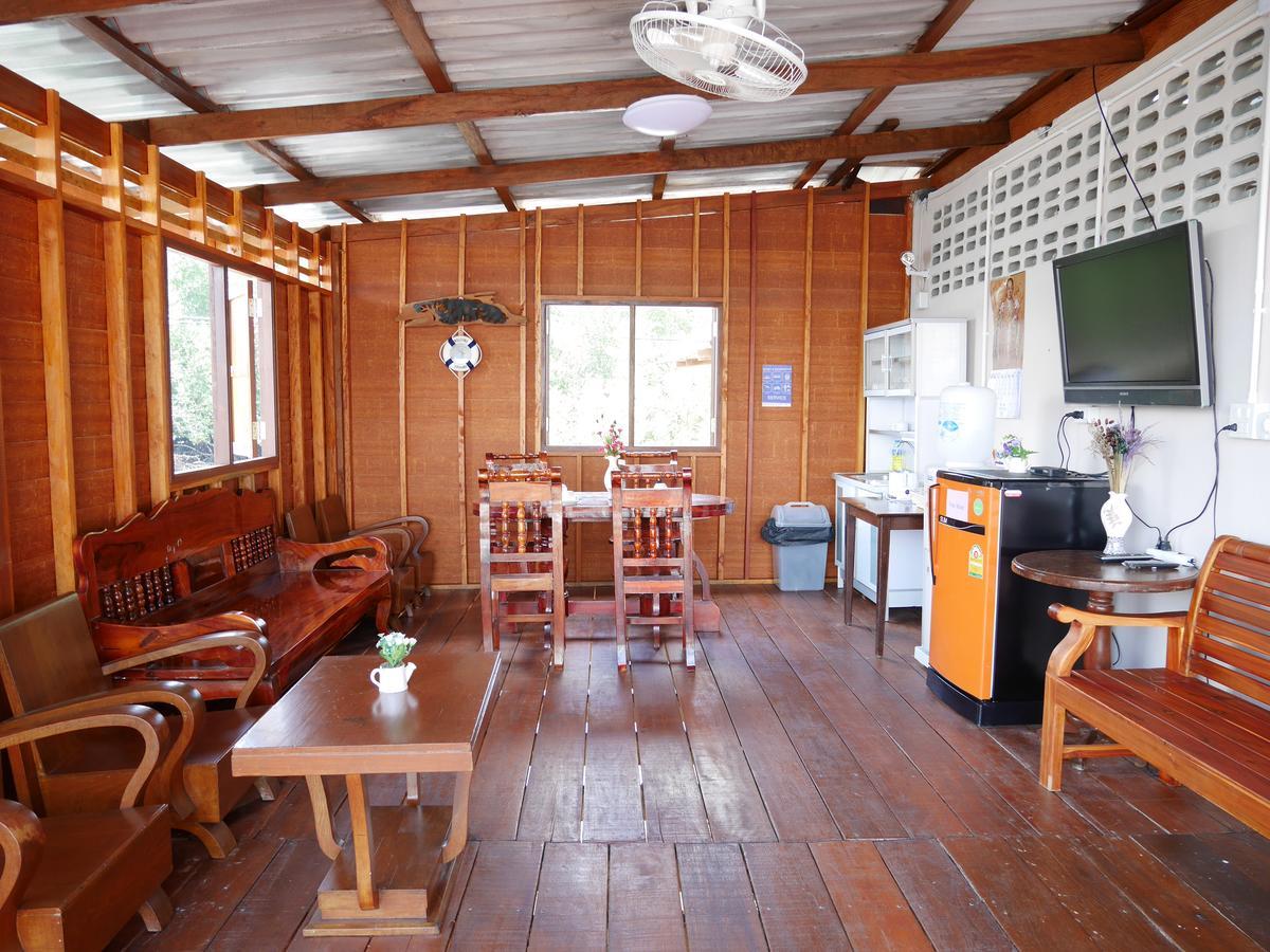 At Pier Hostel Lanta Ko Lanta Kültér fotó